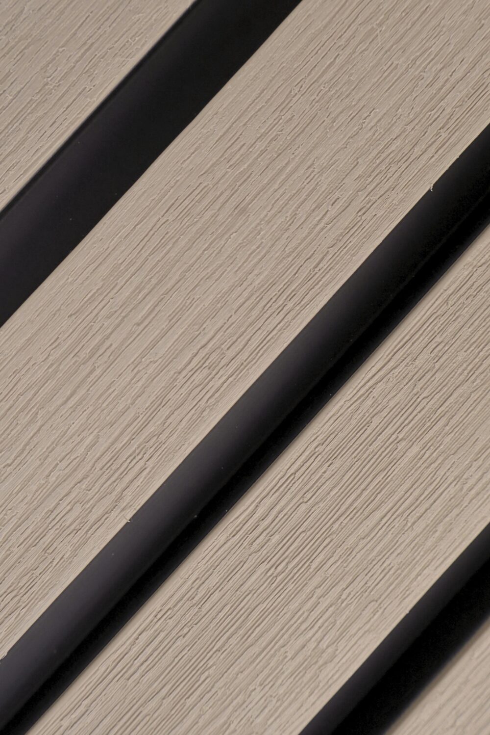 Cream and Black Edge Trim - Image 5